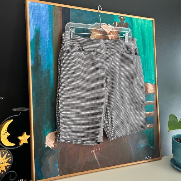 Hilary Radley Monochrome Geometric Bermudas - Picture 3 of 16